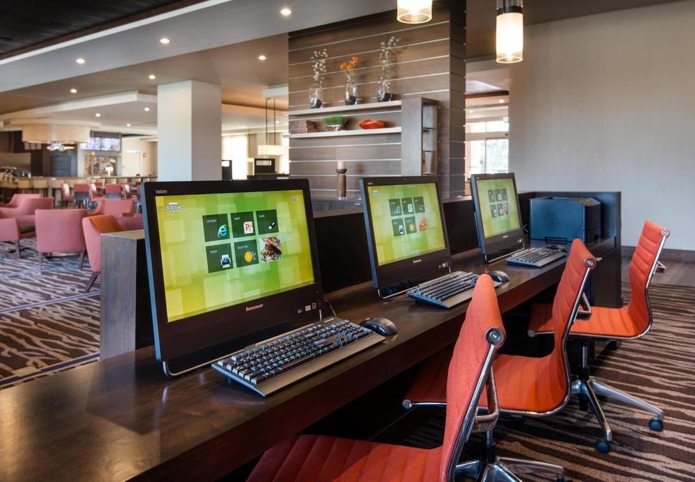 Courtyard By Marriott Irvine Spectrum Buitenkant foto
