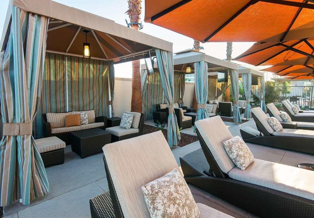 Courtyard By Marriott Irvine Spectrum Buitenkant foto