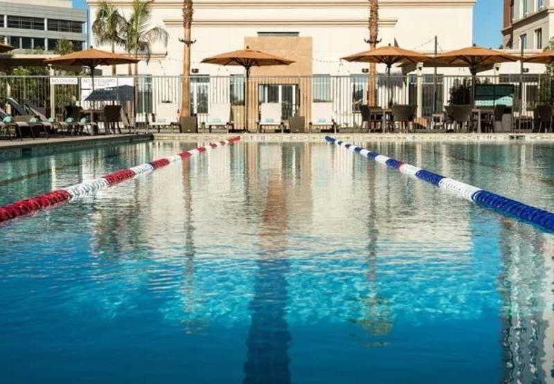 Courtyard By Marriott Irvine Spectrum Buitenkant foto