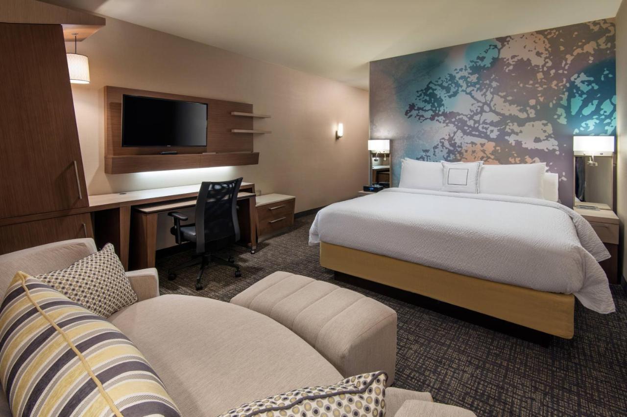 Courtyard By Marriott Irvine Spectrum Buitenkant foto